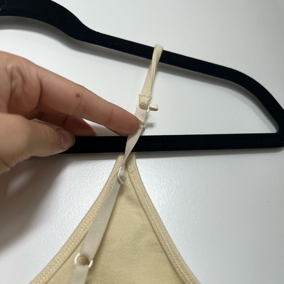 Aritzia Sunday Best Bodysuit - Picture 4 of 6